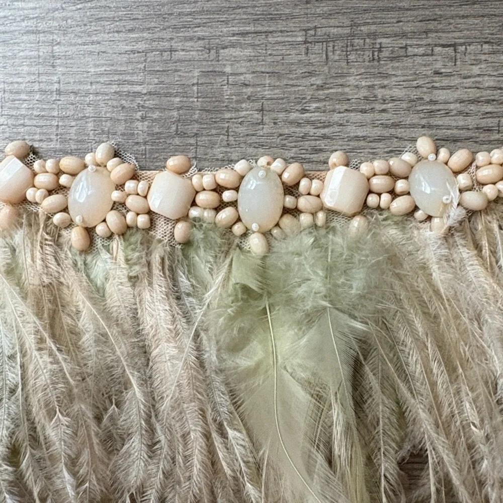 ANTHROPOLOGIE Cream Beaded Feather Trim Belt - Picture 6 of 9